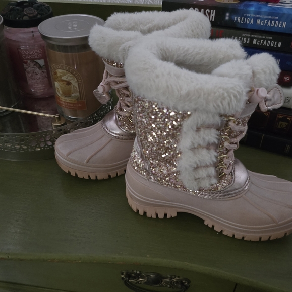 London Fog Girl's size 13Pink Glitter Faux Fur-Lined Snow Boots - Picture 1 of 9